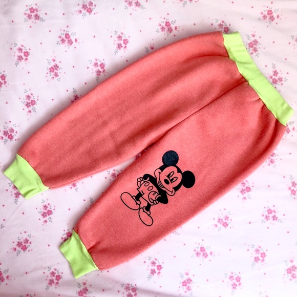 Mikey Mouse 2 Pieces Orange Fleece Set 4T - Picture 5 of 8